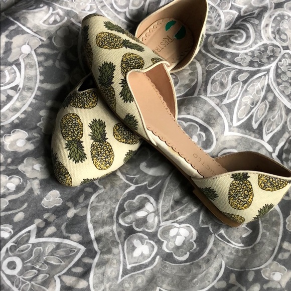 Pineapple shoes - Picture 2 of 5